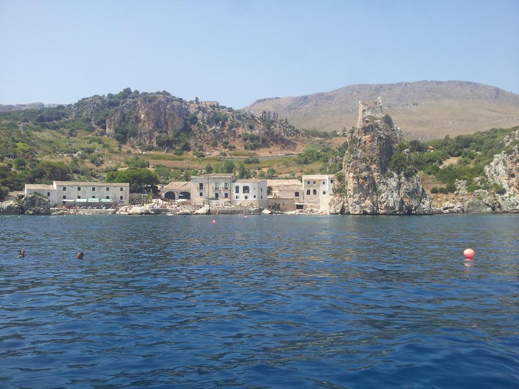 La Casetta Nel Porto Кастелламмаре-дель-Гольфо Номер фото